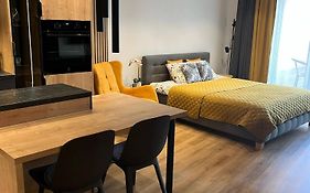 Apartament River House